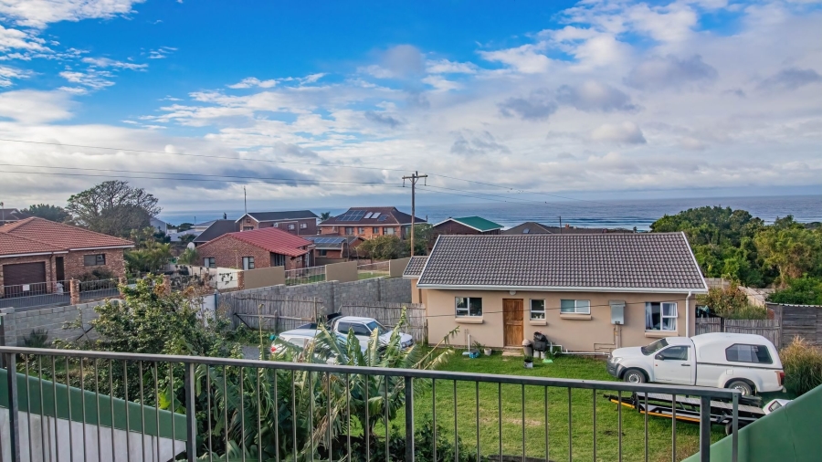 3 Bedroom Property for Sale in Sunrise On Sea Eastern Cape